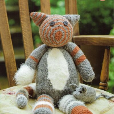 9235 TOY KNITTING PATTERN