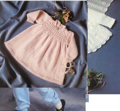 BABY FAVOURITES KNITTING BOOK