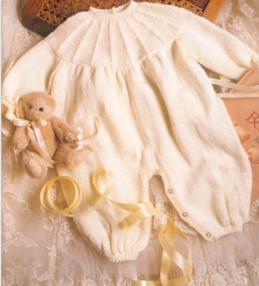 985 KNITTING/CROCHET BOOK