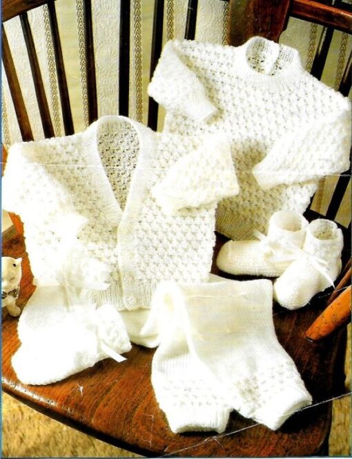 4111 KNITTING PATTERN